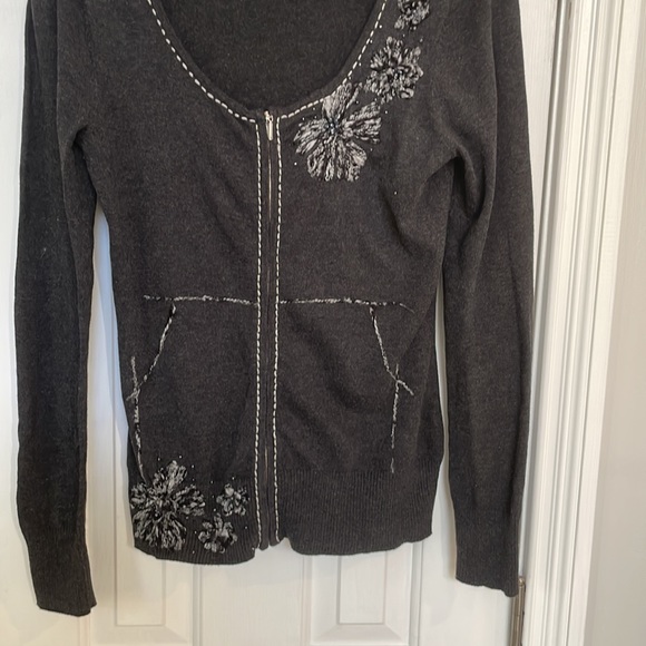 Alberto Makali Gray Embellished Zip-Up Sweater - Picture 3 of 6